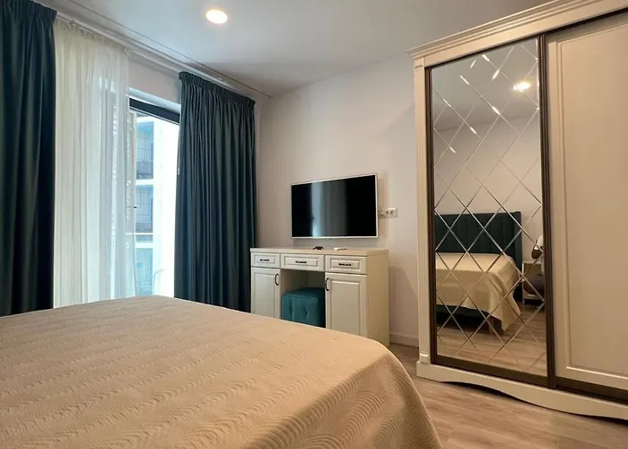 Sunrise Bel Air 2 דירה *